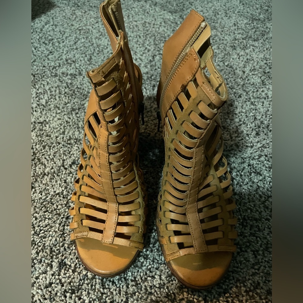 Chunky tan wedges